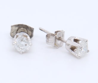 Ageless Fashion: Diamond Stud Earrings