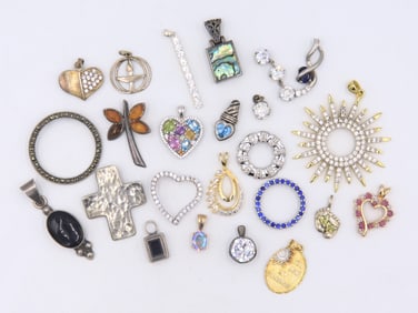 Group Lot of Vintage 925 Sterling Silver Pendants