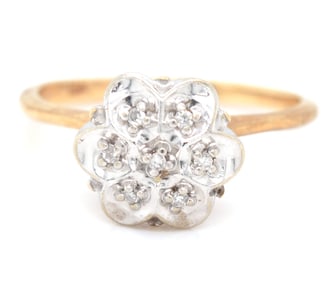 10kt Yellow gold diamond cluster ring