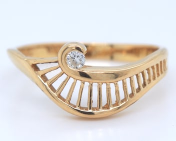 18kt Yellow gold open work Swirl diamond ring
