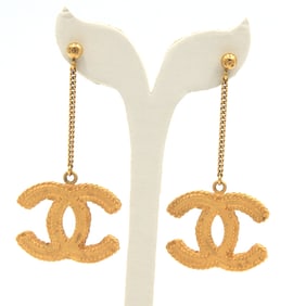 Chanel CC Matte dangle earrings
