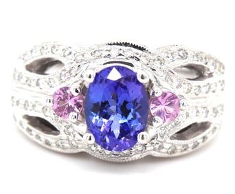 14kt White gold sapphire cocktail ring