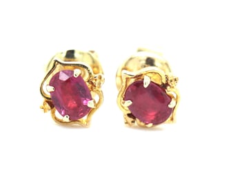 14kt Yellow gold ruby earrings with Marrakesh style outline