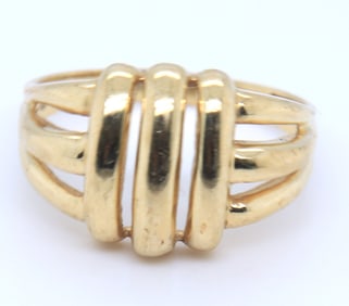 Handsome Yellow Gold Ring