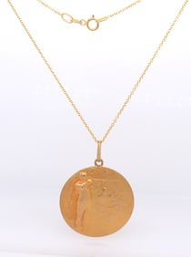 Gorgeous Yellow Gold Hunting Medalion Pendant on Chain