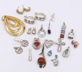 Group Lot of Vintage 925 Sterling Silver Pendants and Earrings