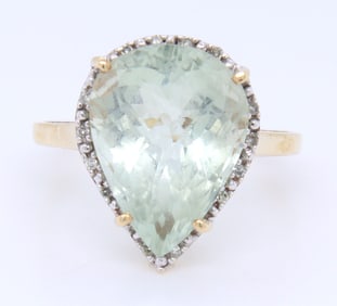 10KT Yellow Gold Light Green Amethyest  Ring