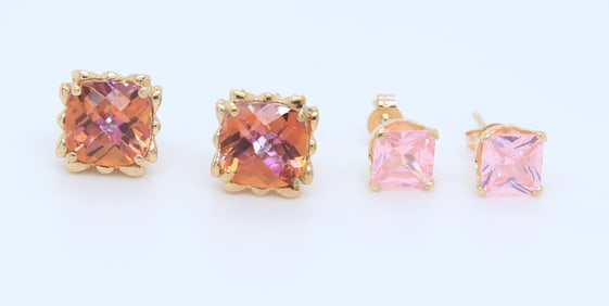 2 Pairs of Cubic Zirconia Stud Earrings in Yellow Gold