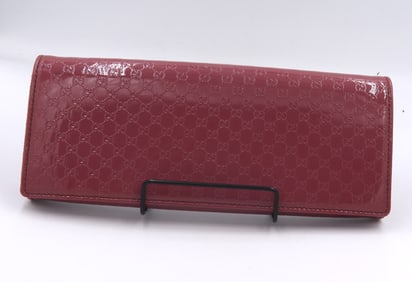 Gucci Patent Microguccsima broadway clutch