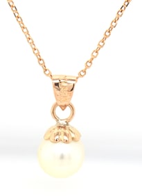 14kt Yellow gold 8.5mm Pearl pendant on chain necklace