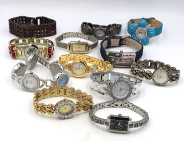 Group lot of 12 watches