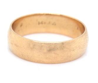 Simple 14kt Yellow gold wedding band