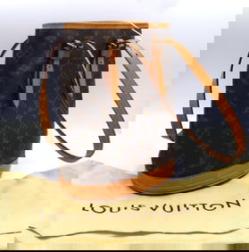 Louis Vuitton Petite Bucket bag