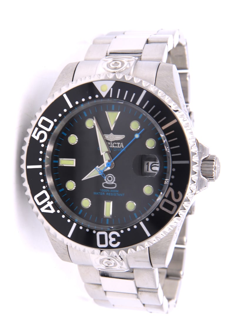 Invicta Grand Diver Automatic 47mm Watch: Invicta Grand Diver Automatic 47mm Stainless Steel 8.5 inches Watch. Total weight of Watch 227.30 Grams.