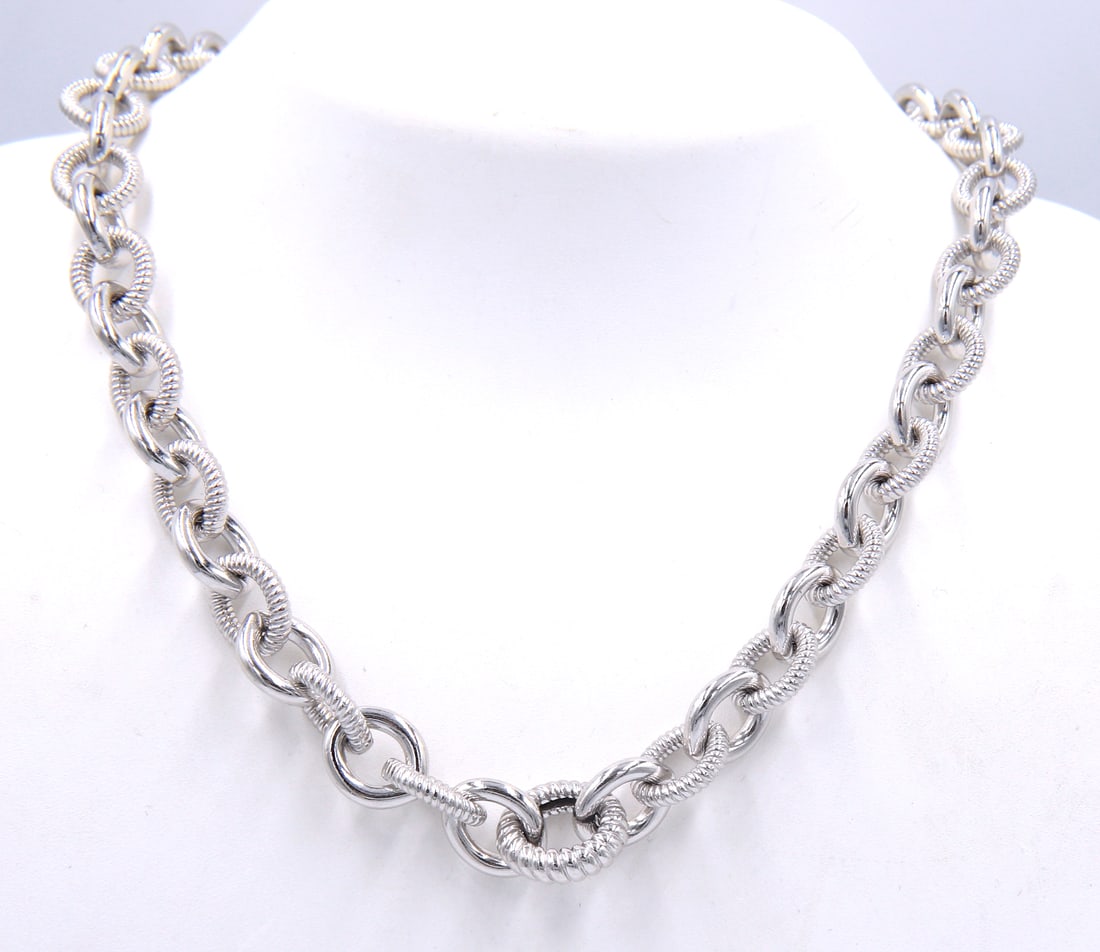 Judith Ripka oval link chain necklace in 925 sterling silver: Judith Ripka oval link 17 inches chain necklace in 925 sterling silver. Total weight of necklace is 92.1 grams.