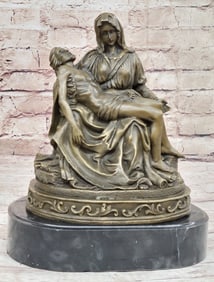 La Pieta Statue of The Virgin Mary Bronze Sculpture