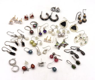 Group lot of Vintage 925 sterling silver earrings