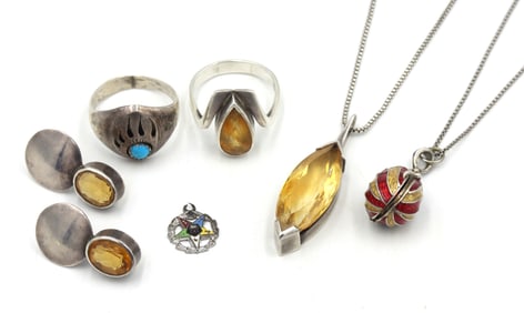 Group lot of Vintage 925 sterling silver jewelry