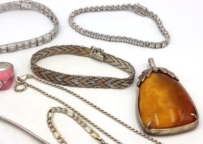 Group lot of Vintage 925 sterling silver mixed jewelry