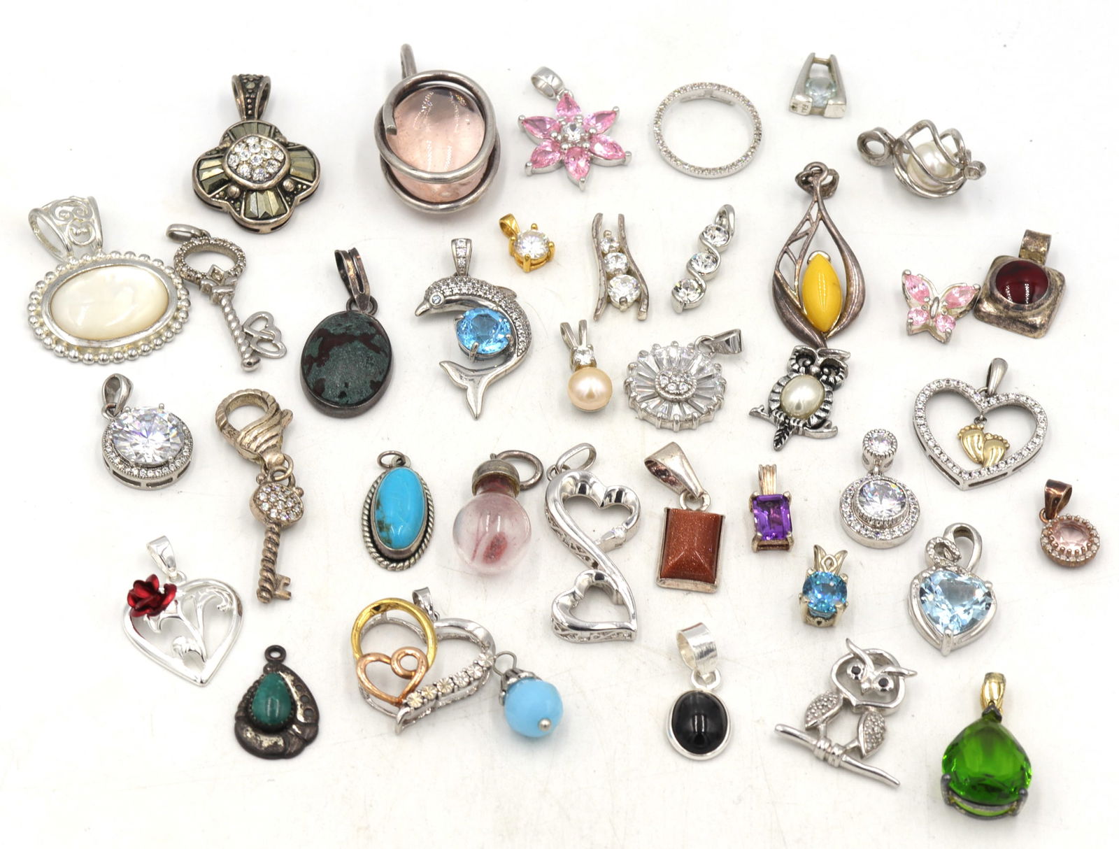 Group lot of Vintage 925 sterling silver pendants (1 of 13)
