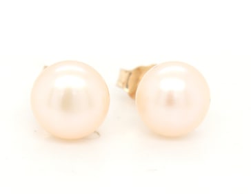 14kt Yellow gold freshwater pearl stud earrings