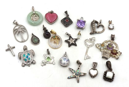 Group lot of Vintage 925 sterling silver charms pendants