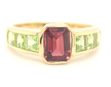 18kt Yellow gold Emerald cut garnet and square peridot bezel set ring
