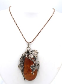 Vintage Amber leaf pendant on Italian rope chain necklace