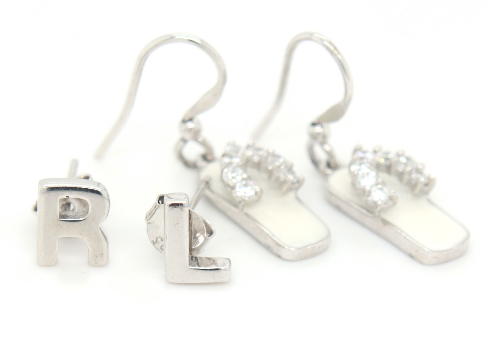 2 Pair of 925 sterling silver earrings (1 of 4)