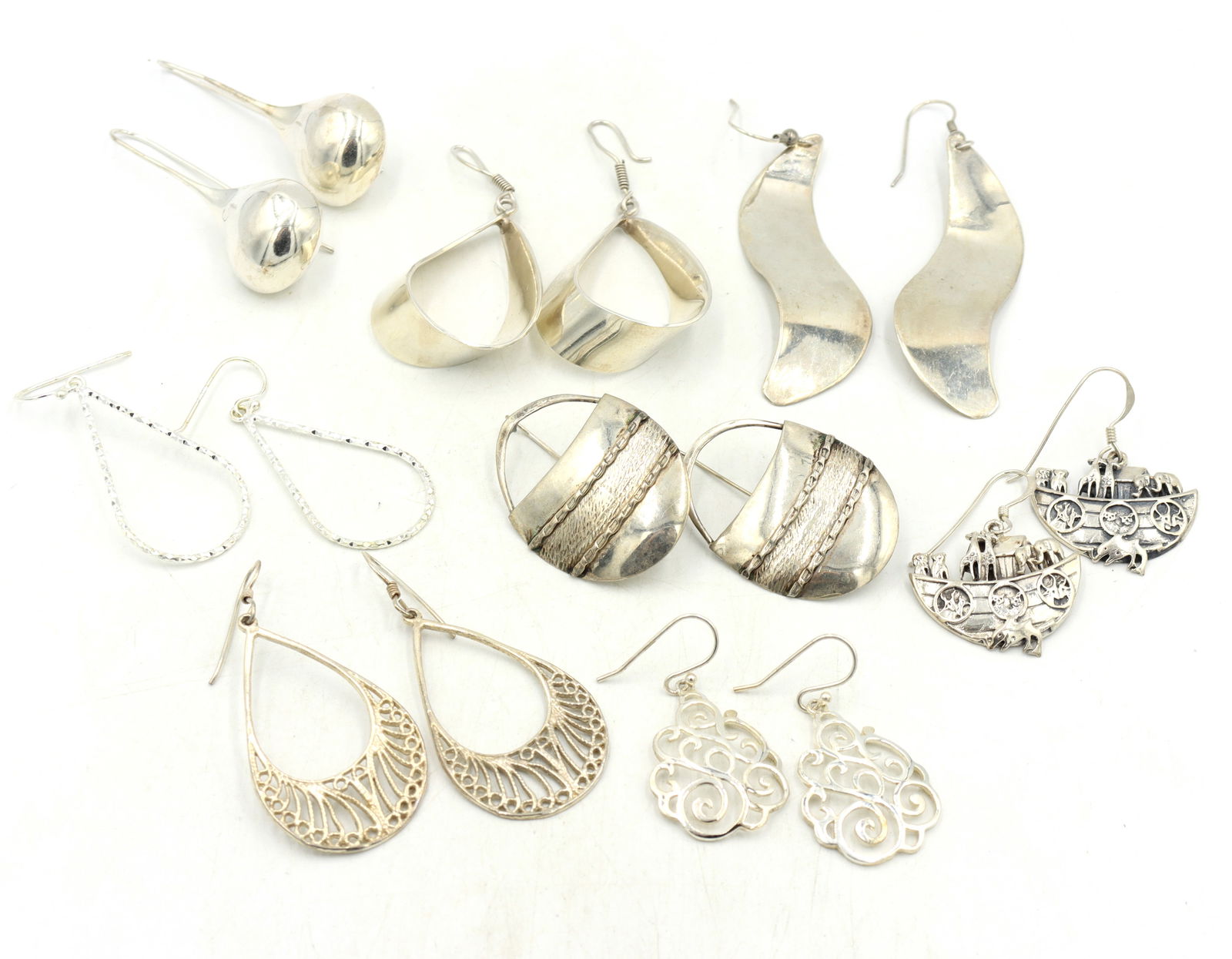 Group lot of Vintage 925 sterling silver earrings (1 of 13)