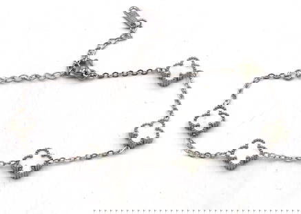 Stainless steel 5 clover adjustable bracelet: Stainless steel 5 clover adjustable 7-8 inch bracelet. The total weight of the bracelet is 4 grams.