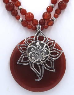 925 Sterling silver red Agate circle pendant on 2 row beads necklace: 925 Sterling silver red Agate circle pendant on 2 row beads 18 inches necklace. Total weight of necklace 83.6 grams.