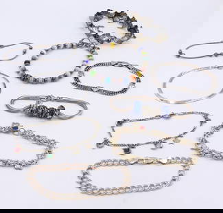 Group lot of 9 Vintage 925 sterling silver bracelets: Group lot of 9 Vintage 925 sterling silver bracelets. Total weight of lot 81.6 grams.