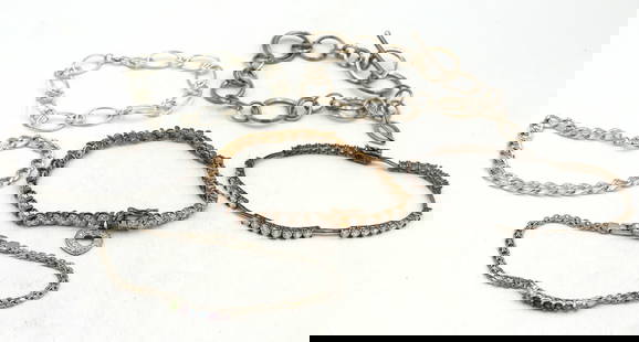 Group lot of Vintage 925 sterling silver bracelets: Group lot of Vintage 925 sterling silver bracelets. Total weight of lot is 50 grams.