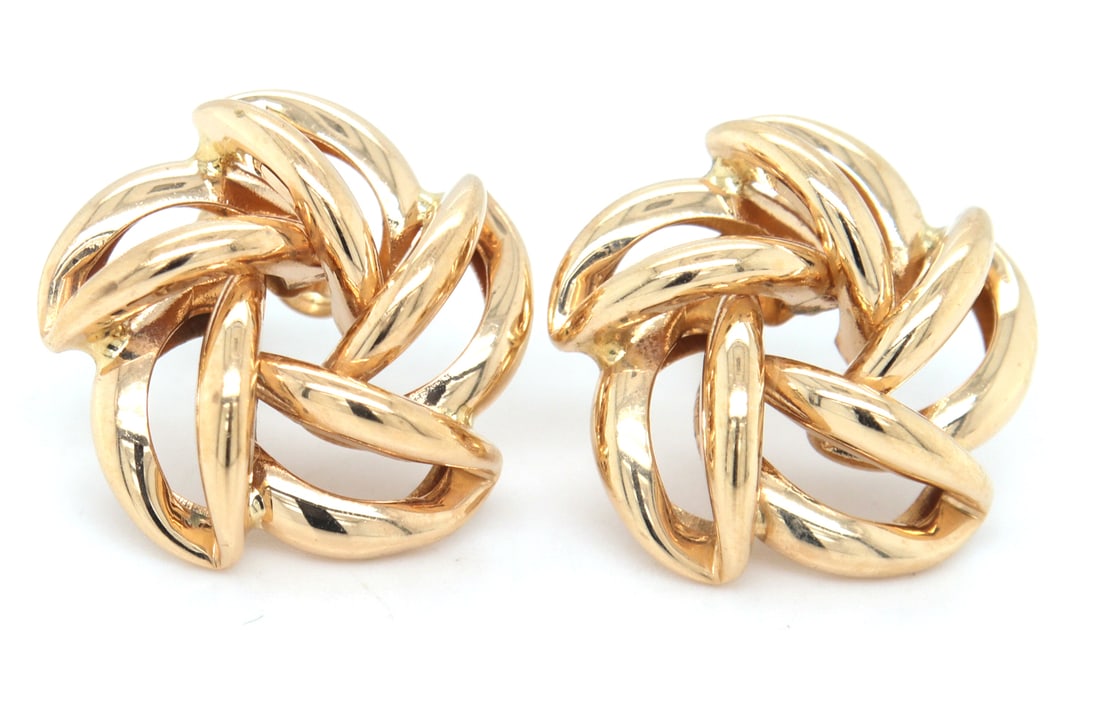 14kt Yellow gold flower stud earrings (1 of 4)