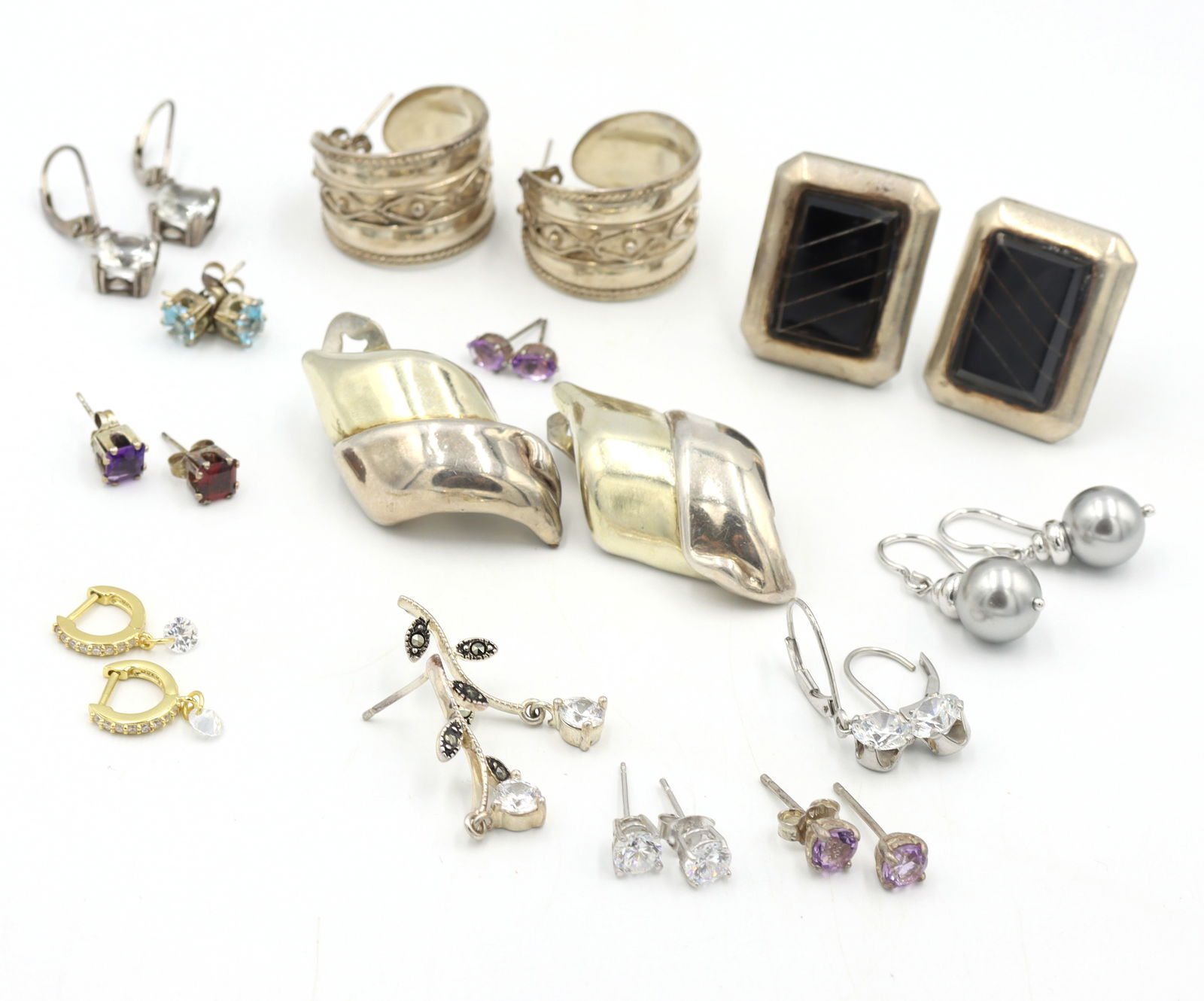 Group lot of Vintage 925 sterling silver earrings (1 of 9)