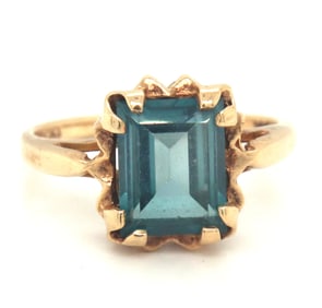 10kt Yellow gold emerald cut blue topaz ring