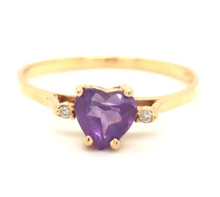 14kt Yellow gold amethyst heart shaped ring