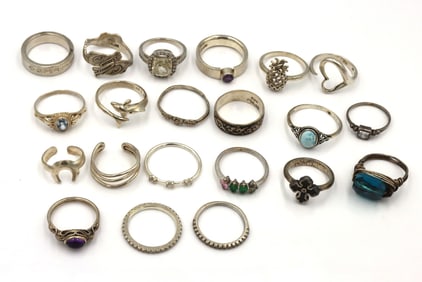 Group lot of Vintage 925 sterling silver rings