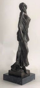 Special Patina Bronze Sculpture