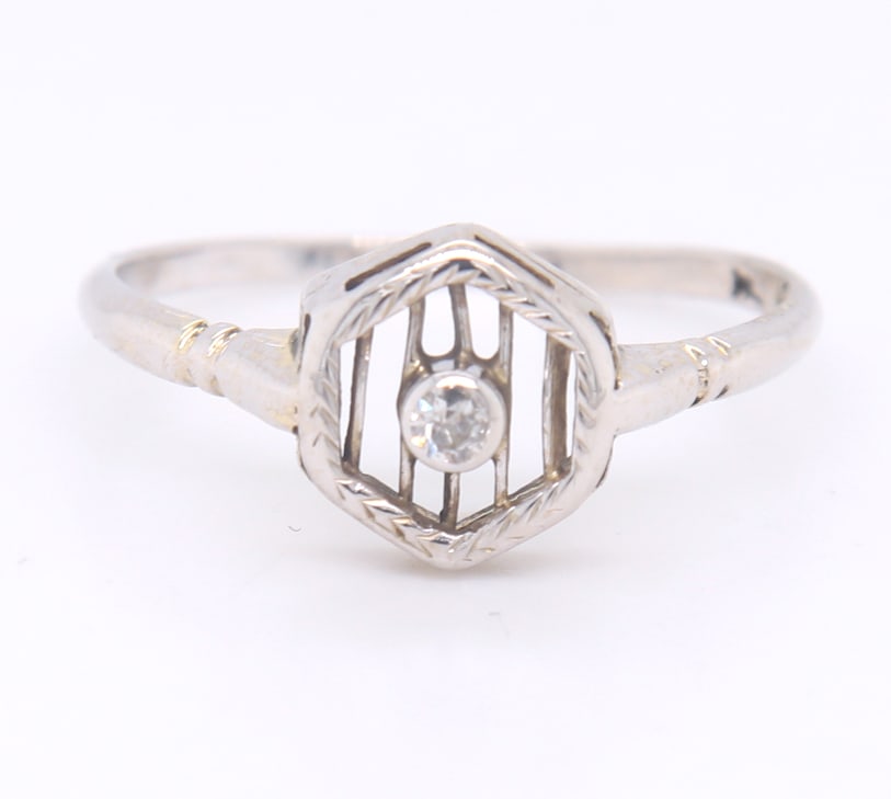 Vintage White Gold Diamond Ring (1 of 4)