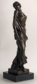 Lady Model Bronze Sculpture