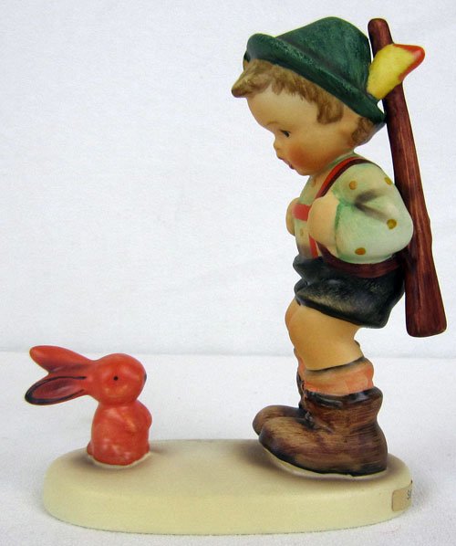 Sensitive Hunter porcelain Hummel sculpture (1 of 9)