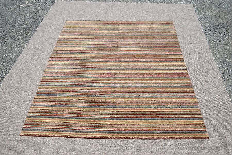 hand woven, Indian wool pile on cotton foundation Rug (1 of 5)
