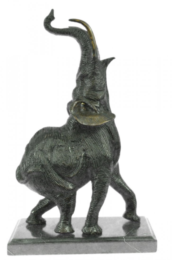 15 LBS Bronze Sculpture Asian Elephant Japanese Figure: Many Don'T Consider The Elephant For Its Beauty And Grace But Rather Its Size And Funny Trunk. This Sculpture Will Change That Perception. Though They Are The Largest Animals On Land, This Is Definite