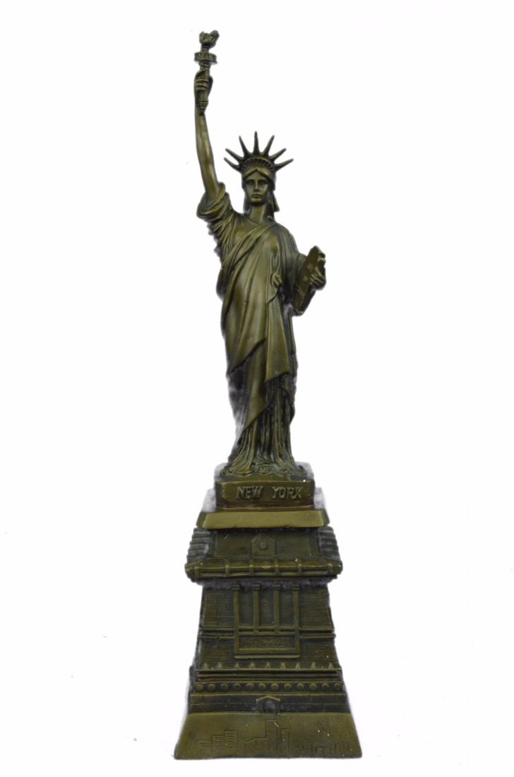 Art Deco Signed The Statue Of Liberty Bronze Sculpture (1 of 10)