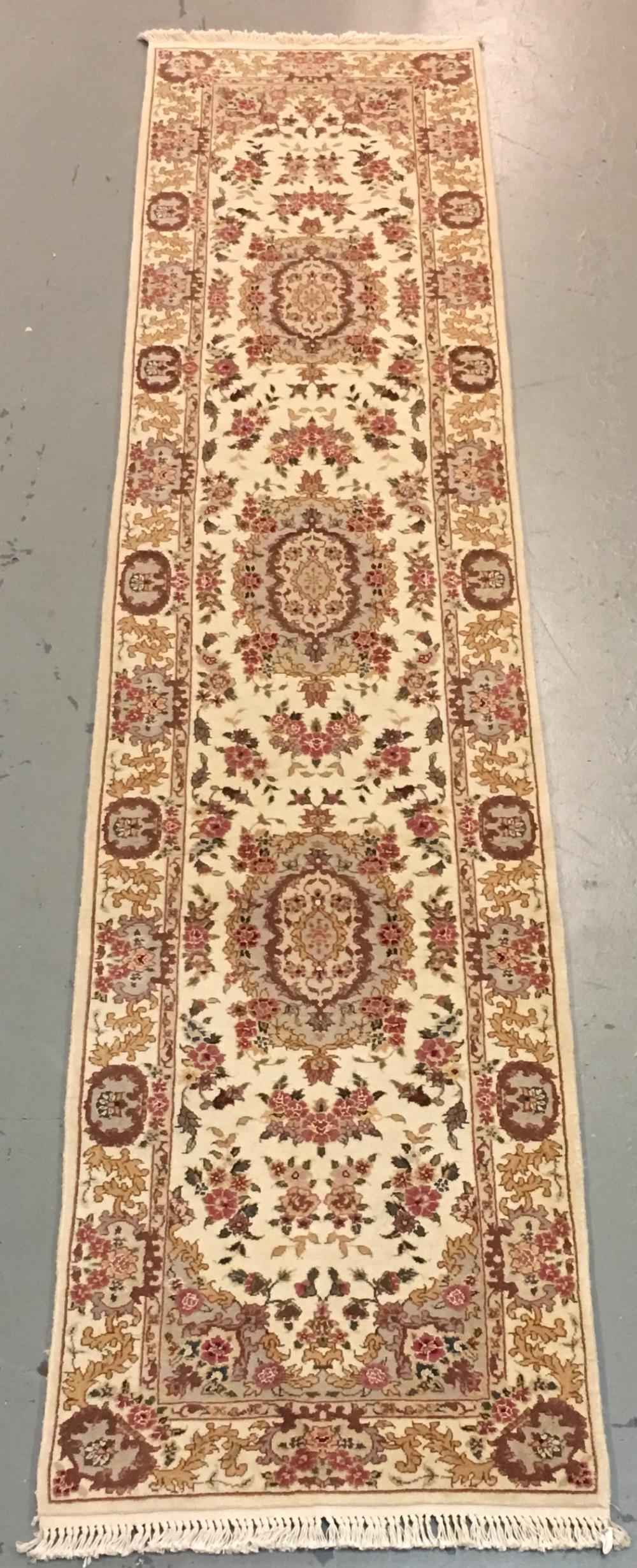 Handmade Wool/Silk Azerbaijani Tabriz 2.3x10.0 (1 of 7)