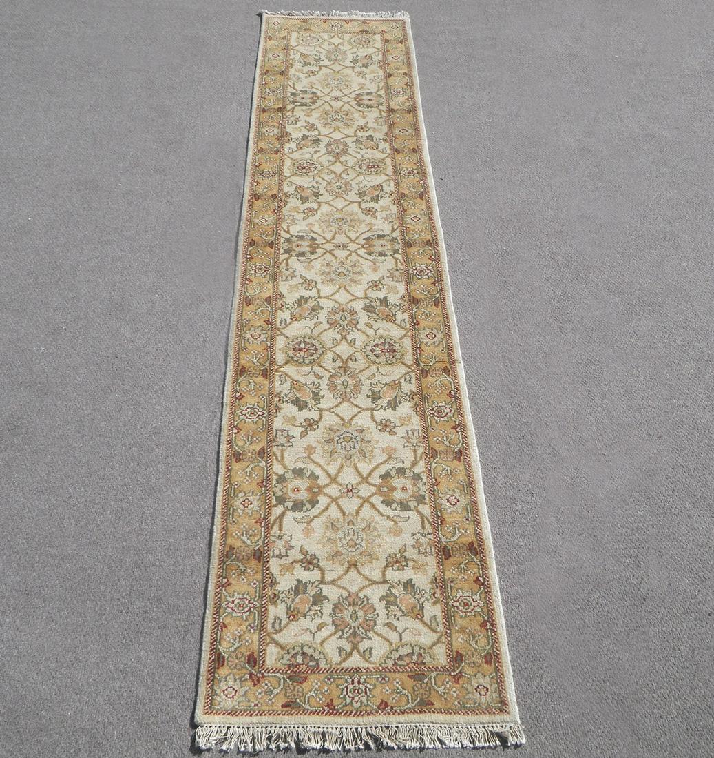 Handmade Indo Agra Design 2.6x11.11 (1 of 5)