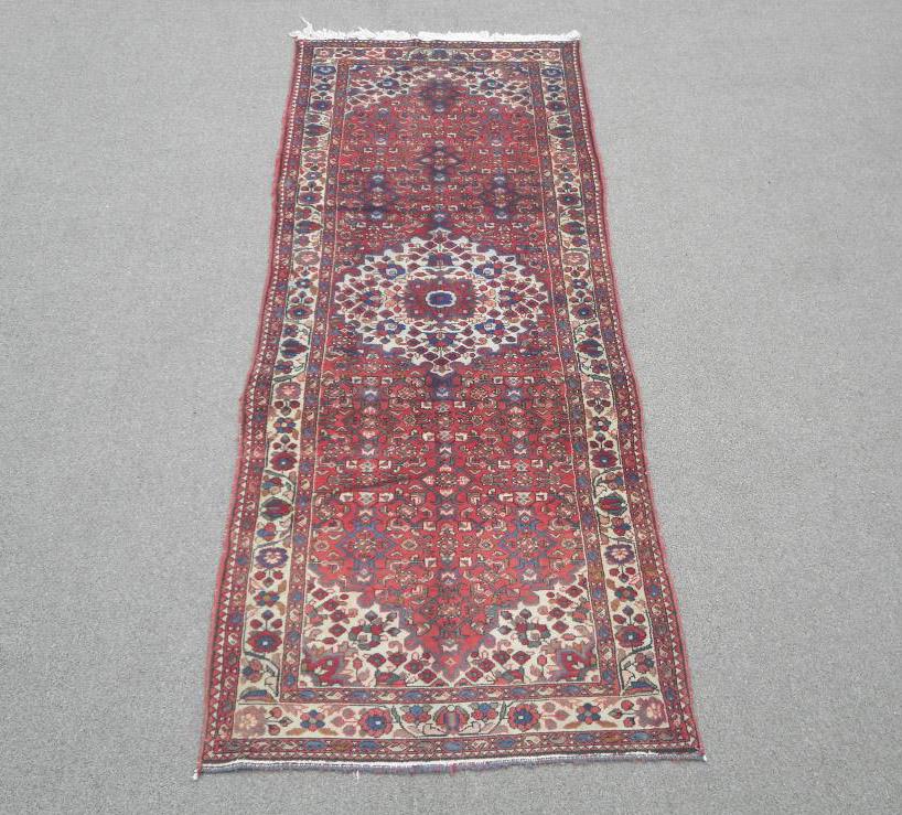 Semi Antique Persian Hosseinabad 3.6x9.11: Handmade semi antique Persian Hosseinabad rug. Size 3.6x9.11 feet, made of fine quality baby lamb's wool pile on cotton foundation, all natural vegetable dye, the lovely rug incorporates floral design