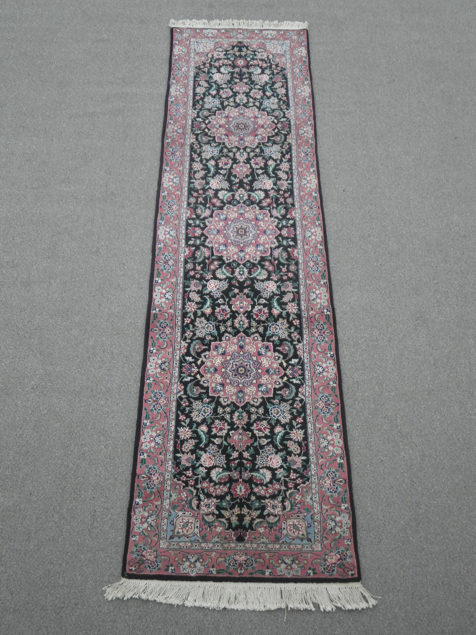 Silk Highlighted Tabriz Design 2.6x10.0 (1 of 6)